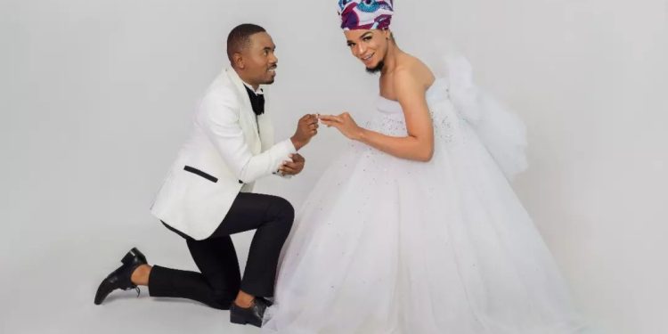 Imfez’emnyama Posts His Wife after dumping Ntombeningi silently-Image Source(Instagram)