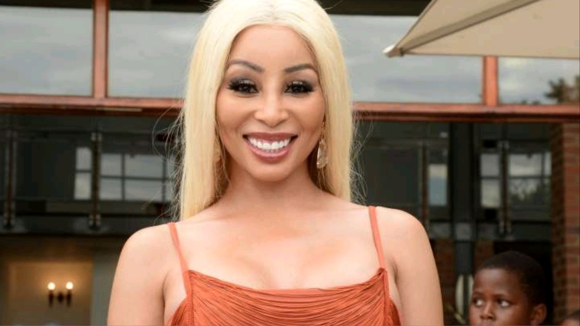 Khanyi Mbau