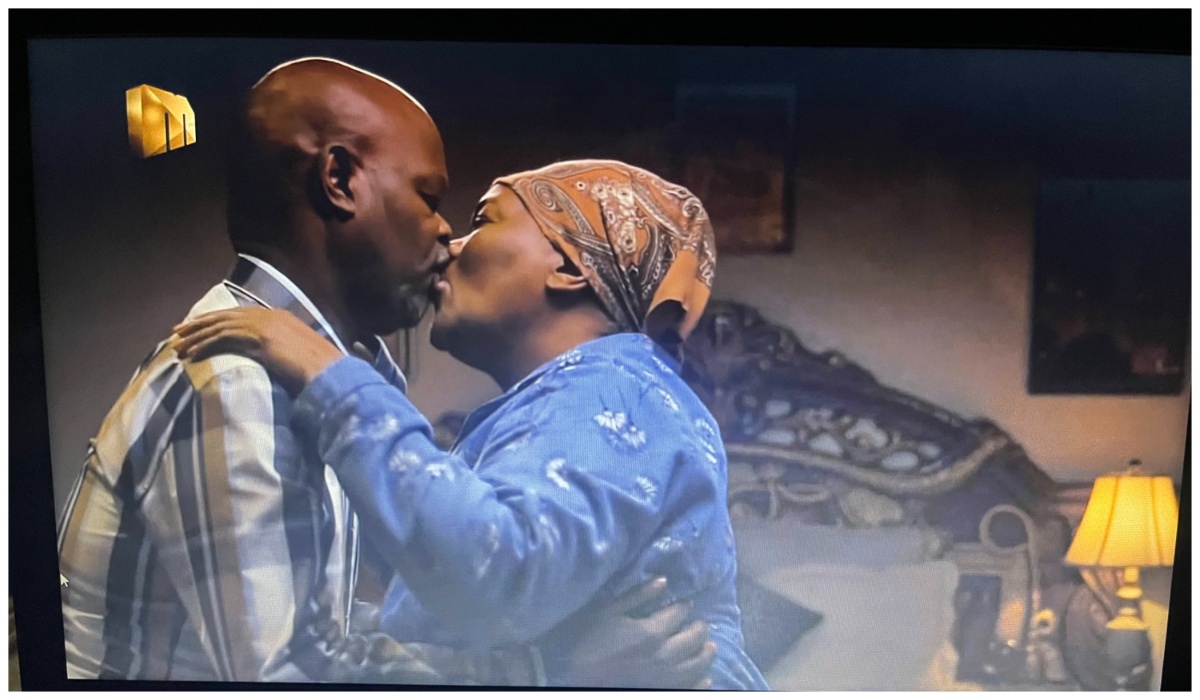 Connie Chiume "MamSonto's" Kissing Scene with Septula Sebogodi