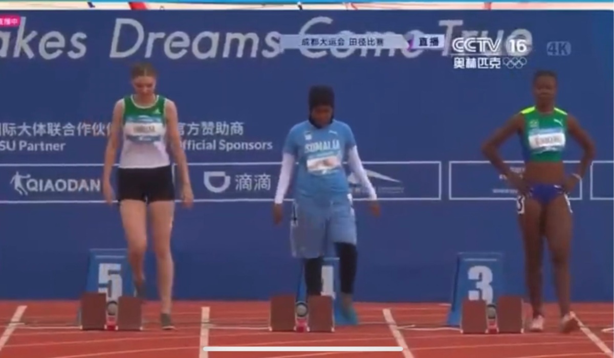 Internet Explodes with Laughter as Unfit Somali Athlete Competes in 100m Race