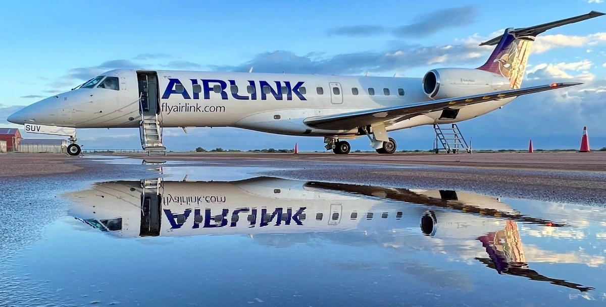 Airlink Plane Runway Mozambique