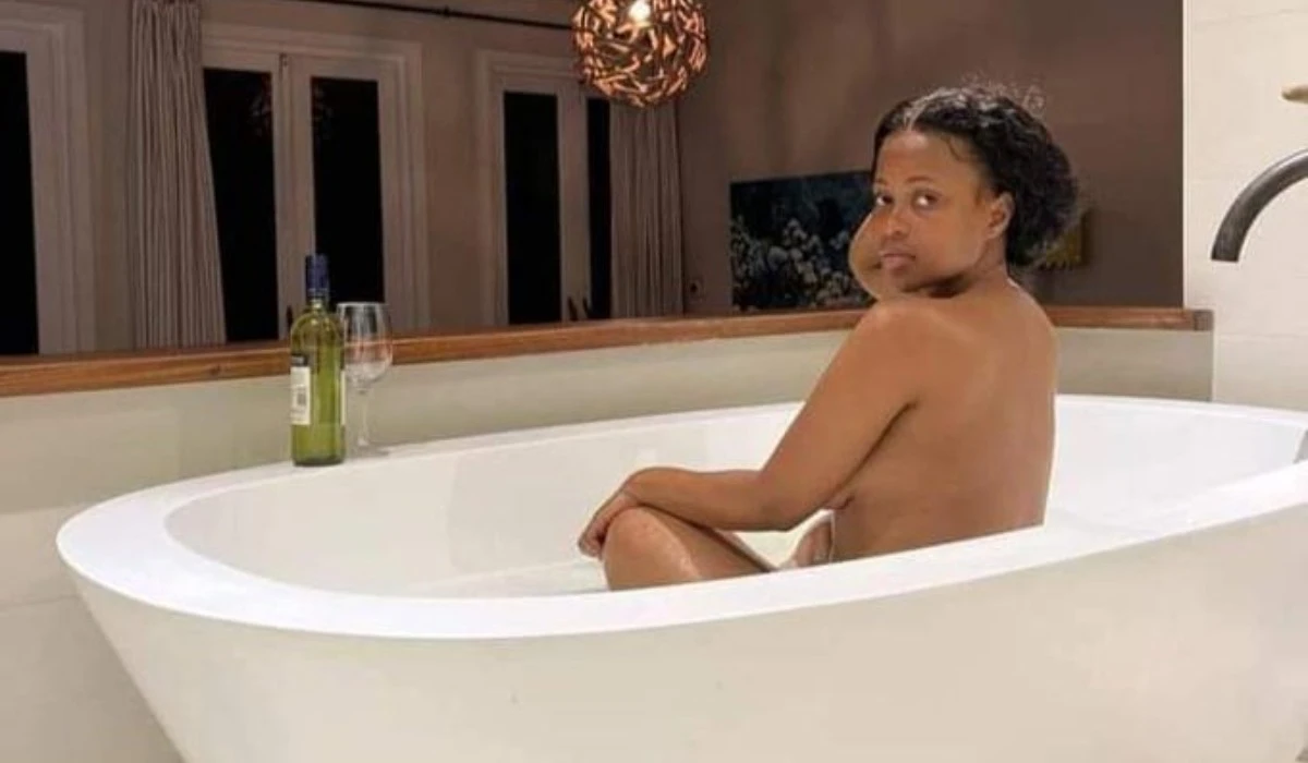 Ntandokazi Pictures Bathing