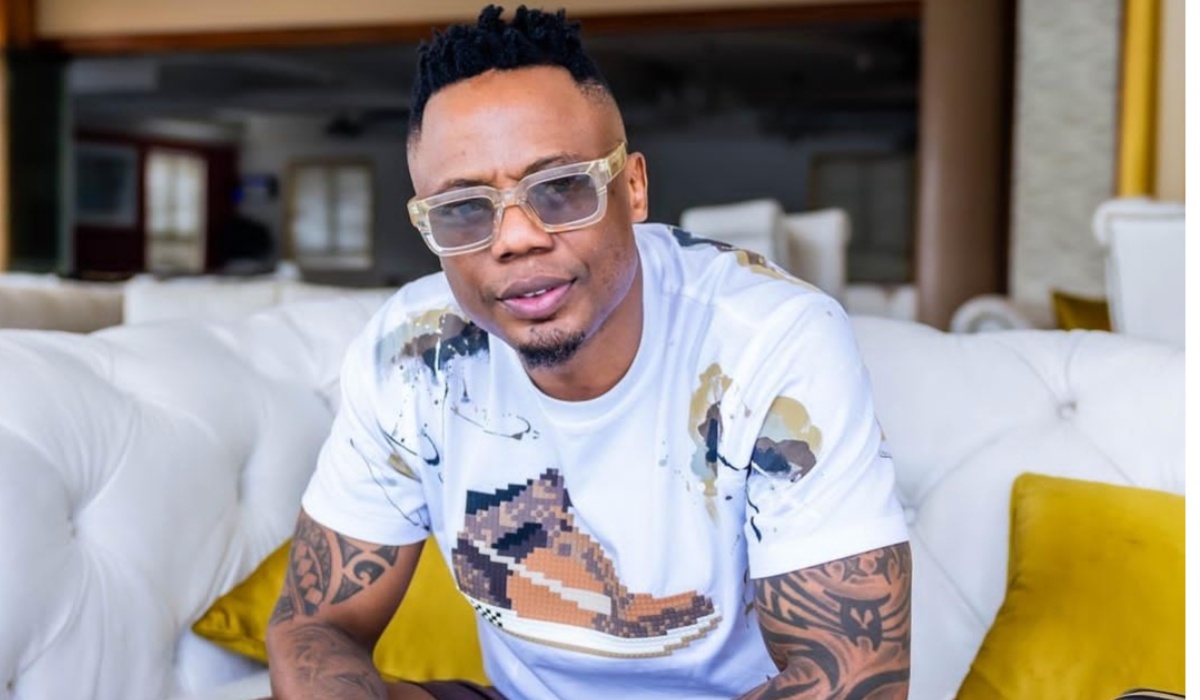 Fan Caught on Camera Stealing Dj Tira's Jersey During Live Performance