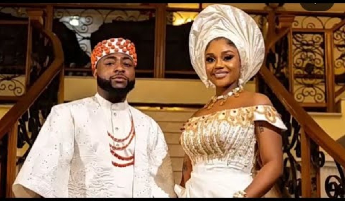 Video of Davido Breaking Down in Tears At His Wedding Sparks Hilarious Reactions